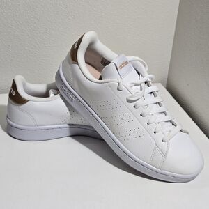 essentials advantage leather Sneakers with rose gold Heel Tab classic casual 8.5